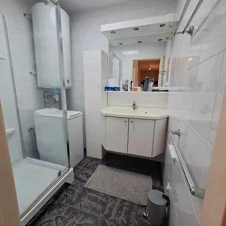 2-bedroom In The Center Of T40 Oostende