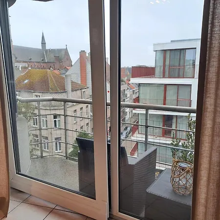 2-bedroom In The Center Of T40 Oostende